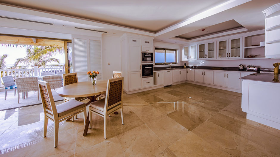 Hemingways Watamu Room