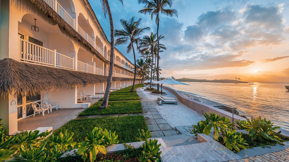 Hemingways Watamu Exterior