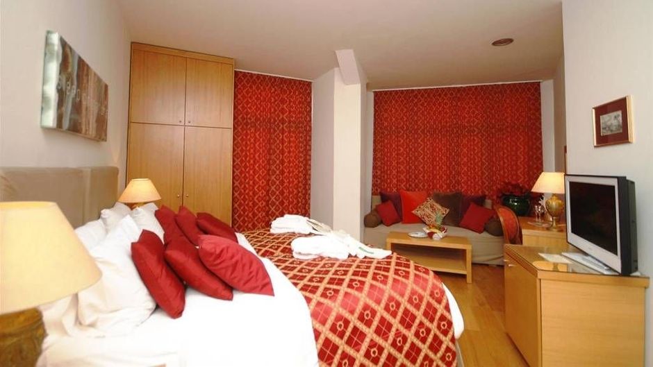 Le Palace Art Hotel Room