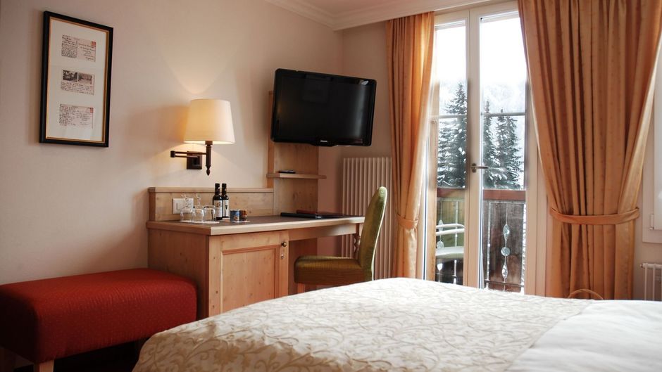Romantik Hotel Schweizerhof Room