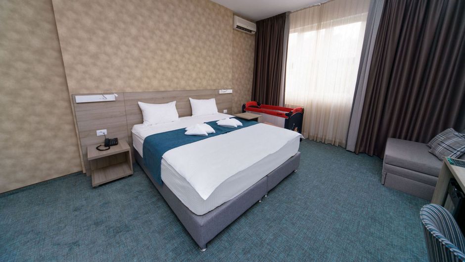 Hotel Mint Room