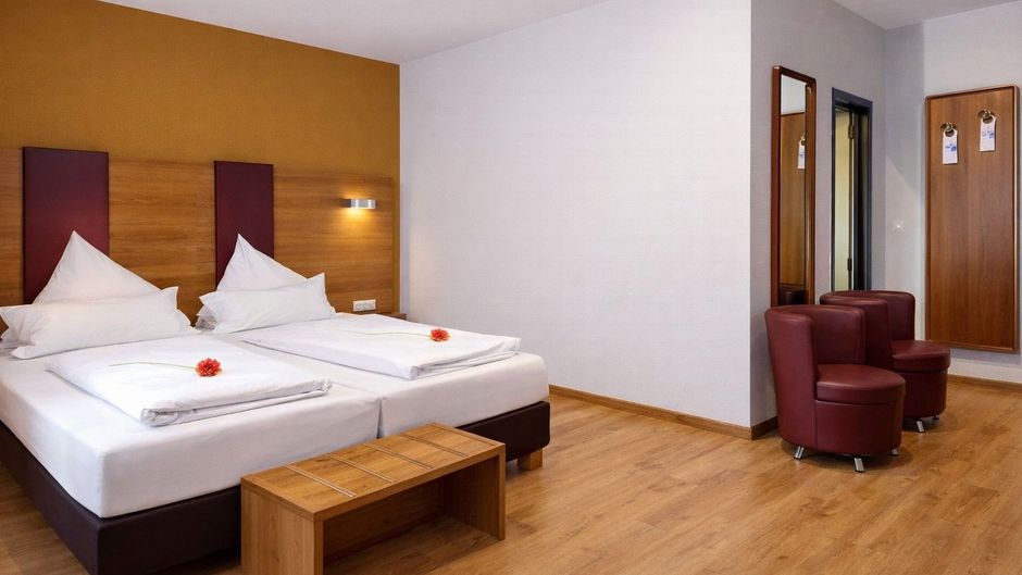 Hotel Burgschmiet Room