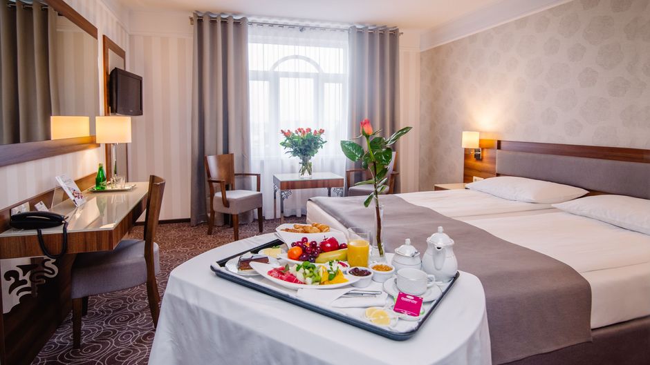 LORD Hotel & Conference Center Room