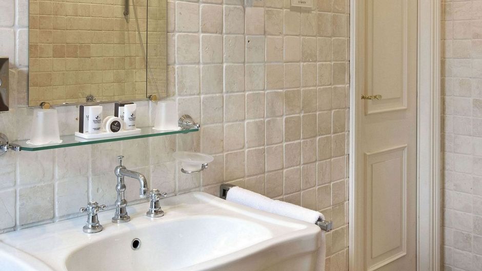 Martin's Relais Room
