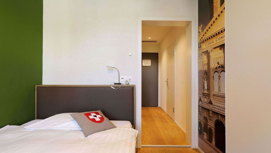 Hotel Baeren Bern Room