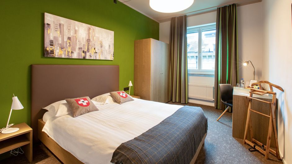 Hotel Baeren Bern Room