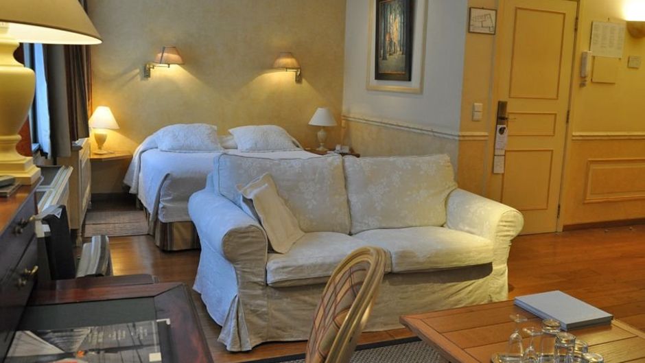 Le Dixseptieme Room