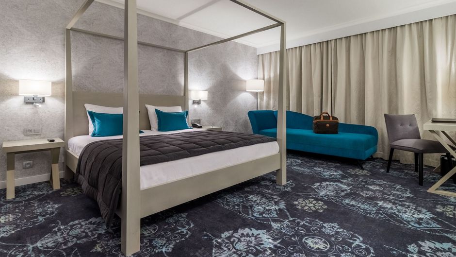 Martin's Chateau du Lac Room