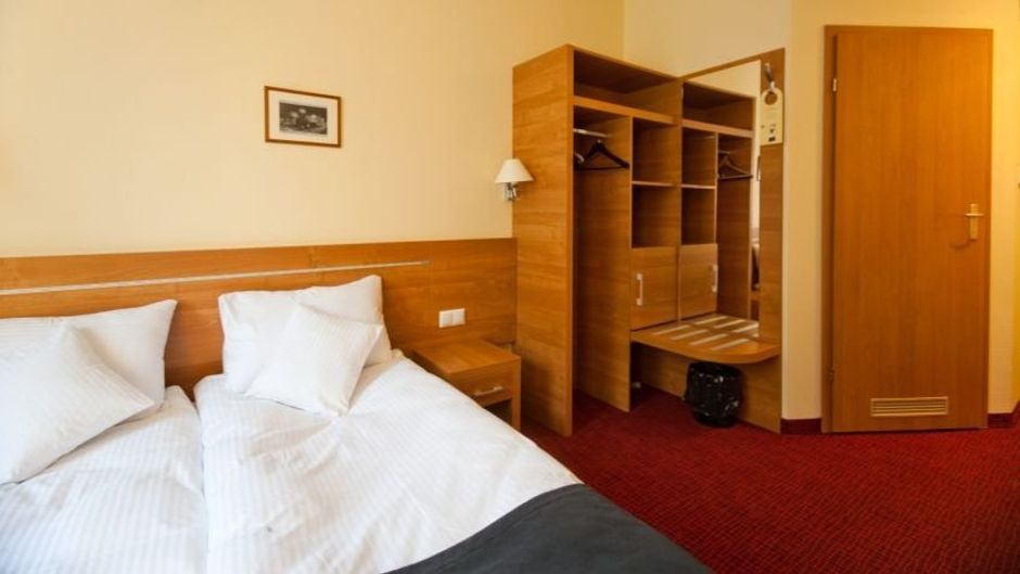 Hotel Malinowski Room