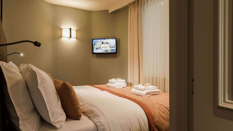 Hotel Aragon Room