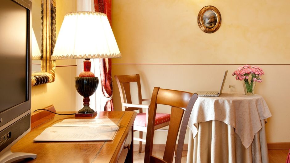 Ambasciatori Hotel Room