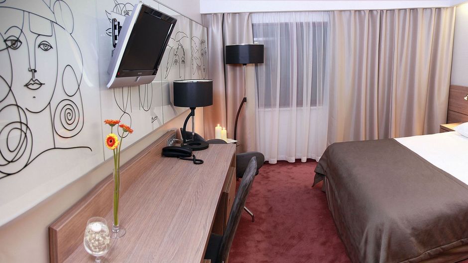HP Park Hotel Room