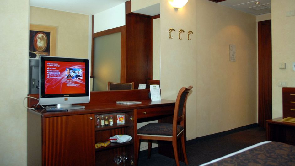 Green Hotel Room