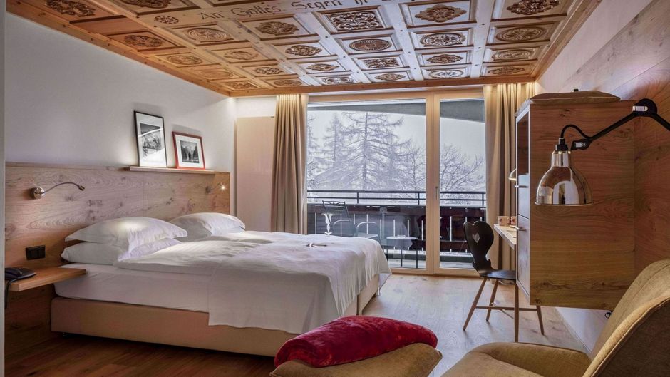 Swiss Alpine Hotel Allalin Room