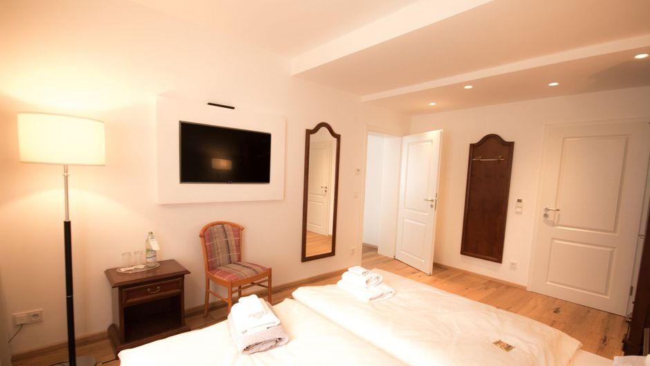 Hotel Schloss Burgellern Room