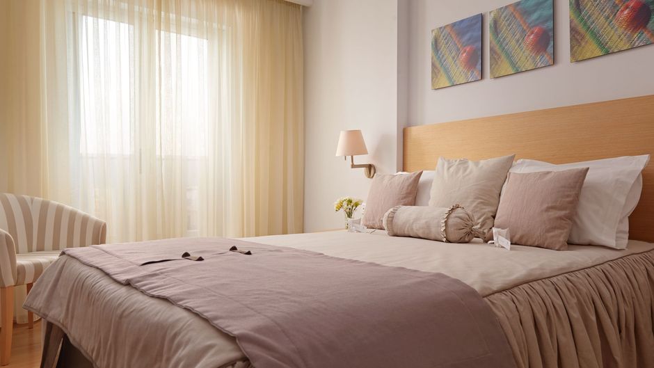 Elefsina Hotel Room