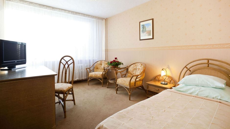 Ikar Hotel Room
