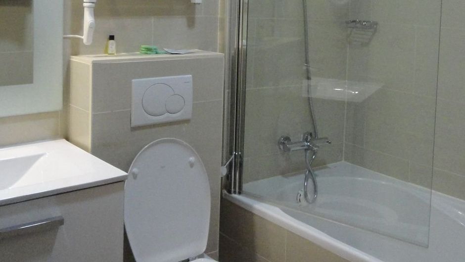 Auberge du Souverain Room