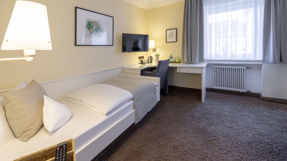 Hotel Deutscher Hof Room