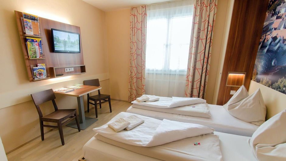 Hotel Jufa Graz Room
