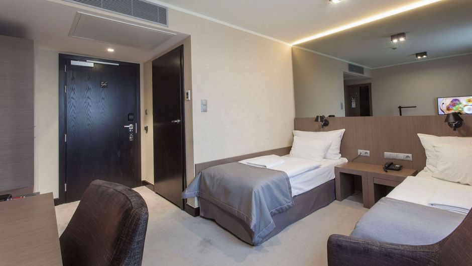 Ilonn Hotel Poznan Room