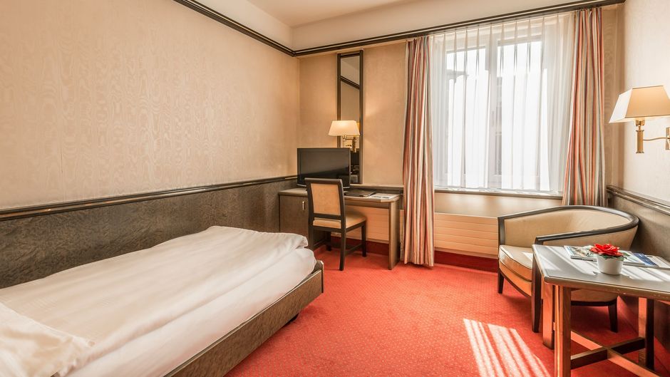 Hotel Monopol Lucerne Room
