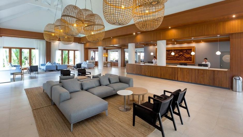 Sunwing Resort & Spa Lobby
