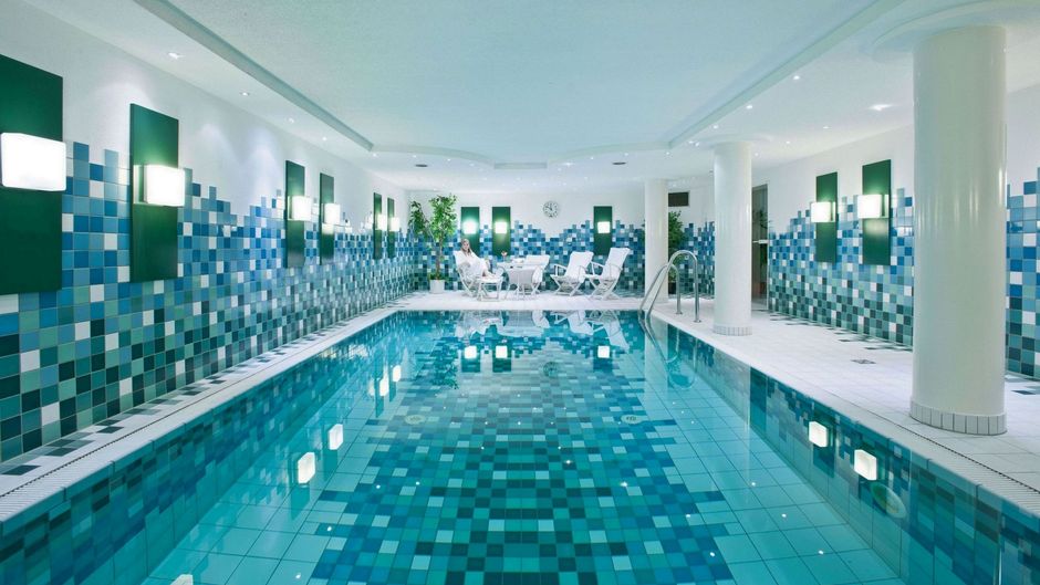 Hotel Plaza Pool