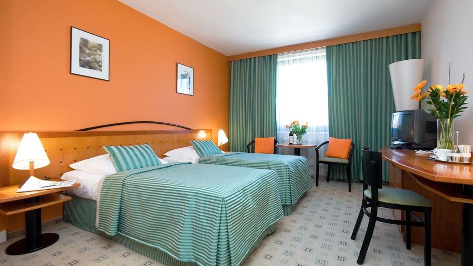 Hotel Expo Room