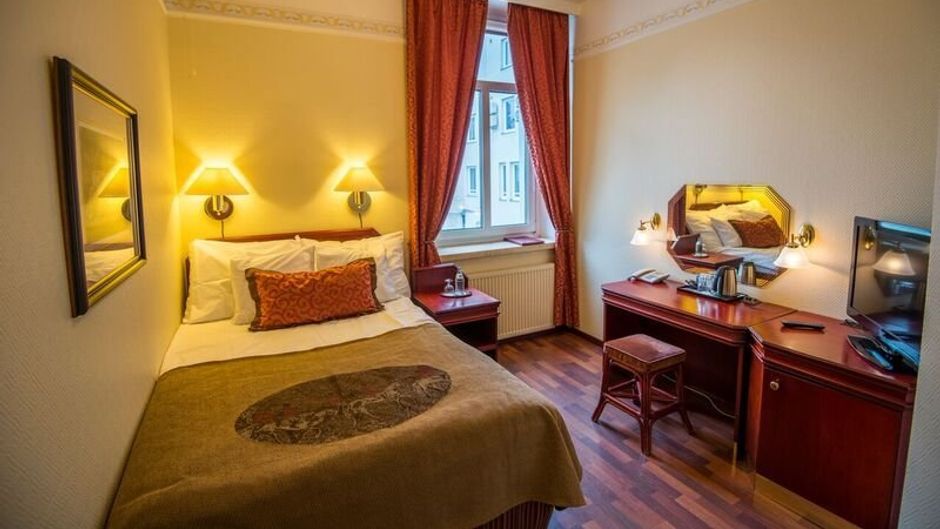 Hotel Astor Room