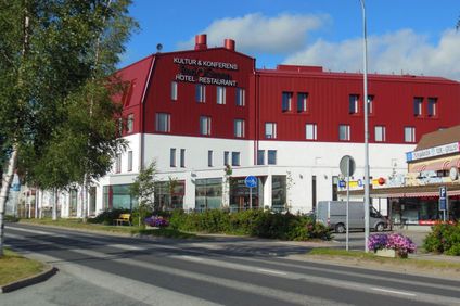 Hotel Red and Green