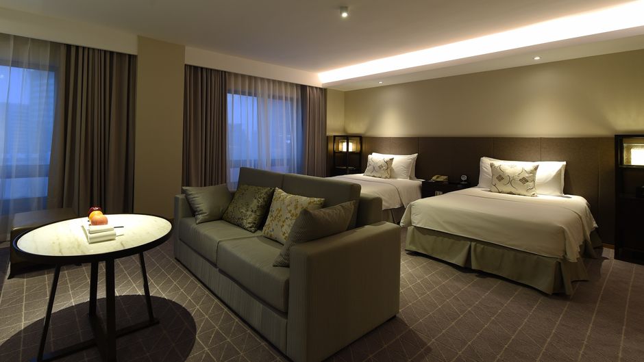 Jinling Hotel Nanjing Room