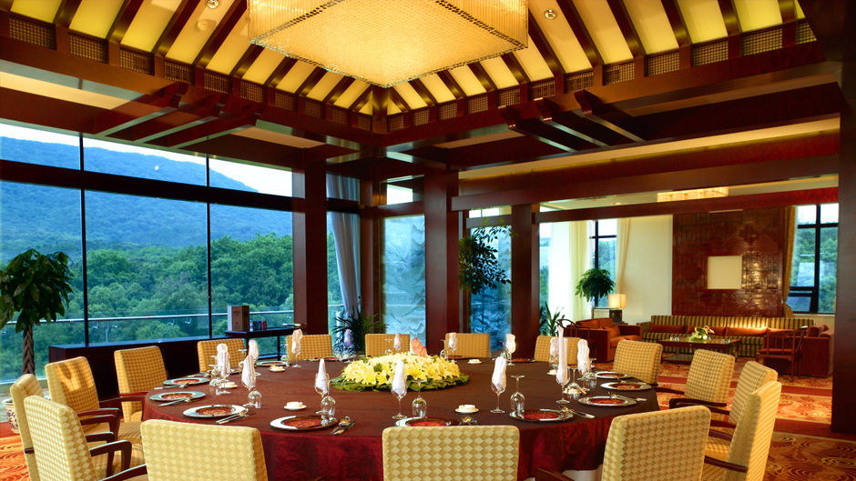 Purple Palace Hotel Restaurant