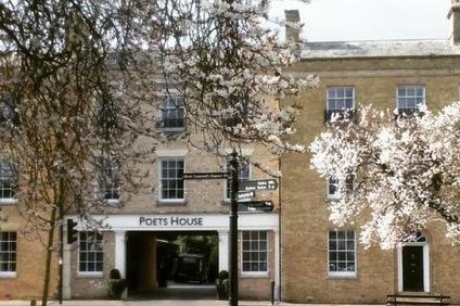 Poets House Hotel