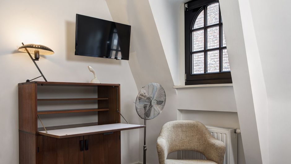 Vintage Hotel Brussels Room