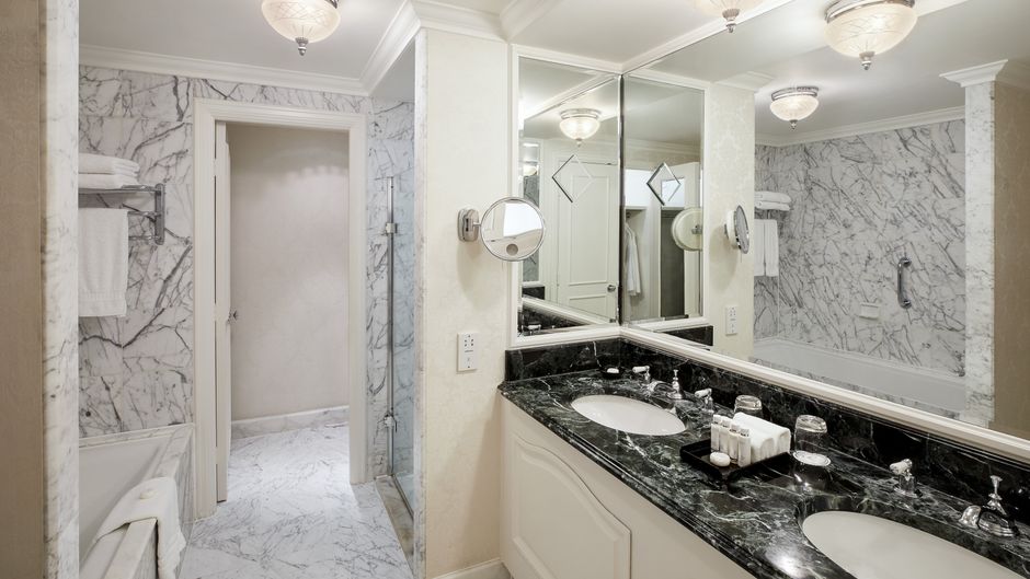 The Landmark London Room