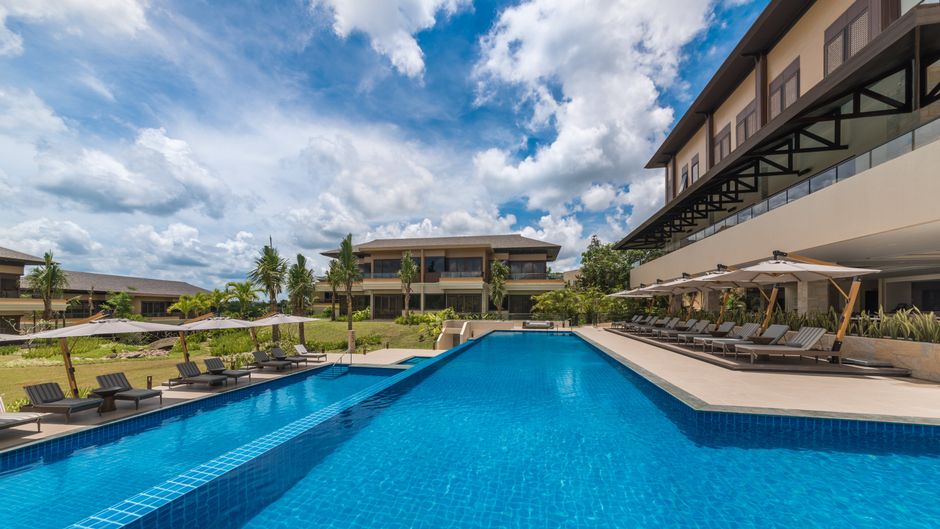 Anya Resort & Residences Pool