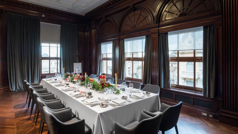 Grand Hotel Central Meeting
