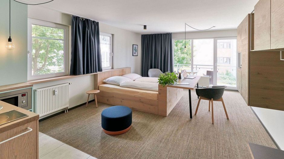 Hotel Whitman Room