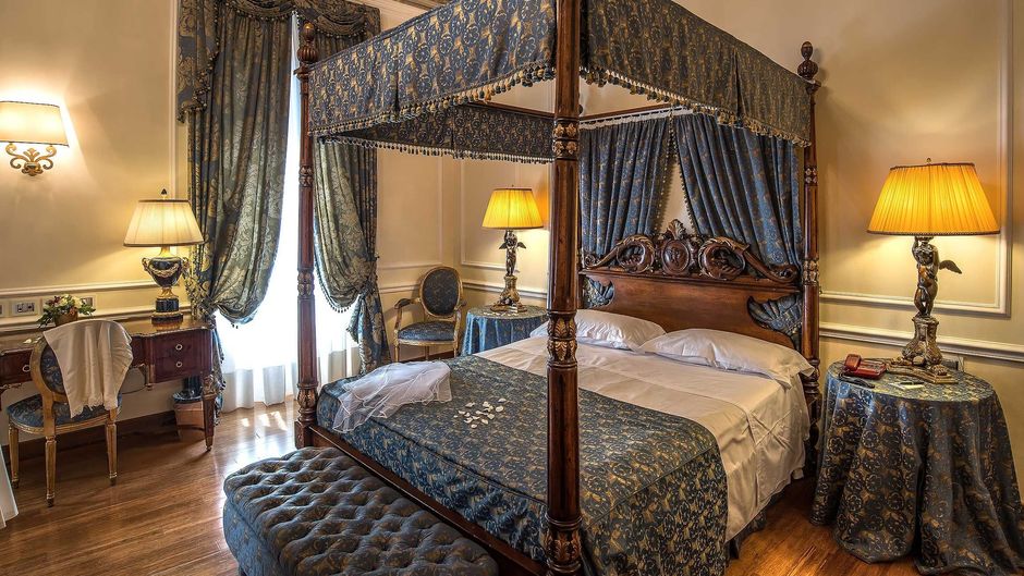 Albergo Del Senato Room