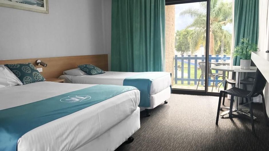Mariners on the Waterfront Room