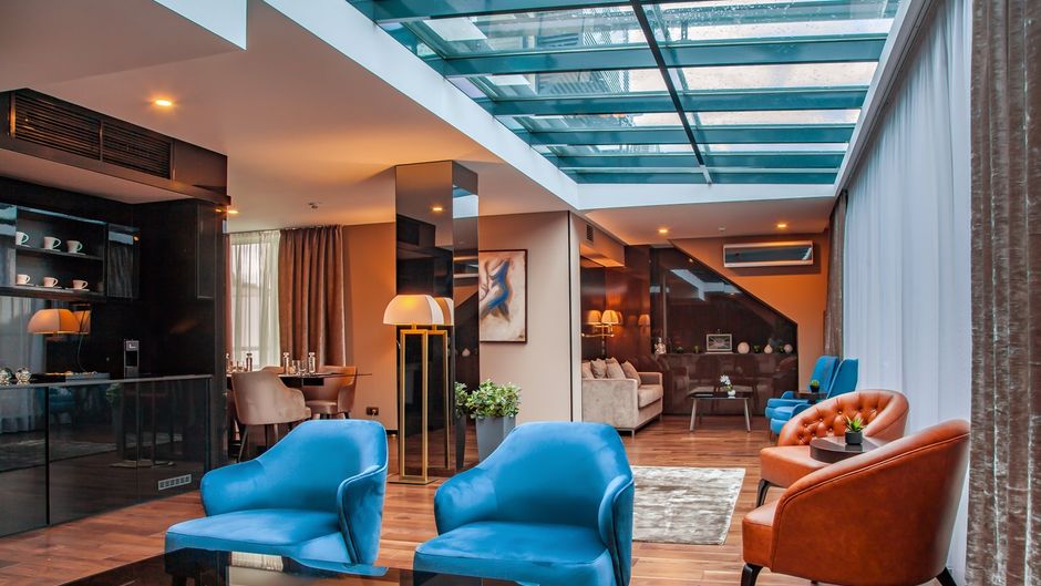 Saint Ten Hotel Room