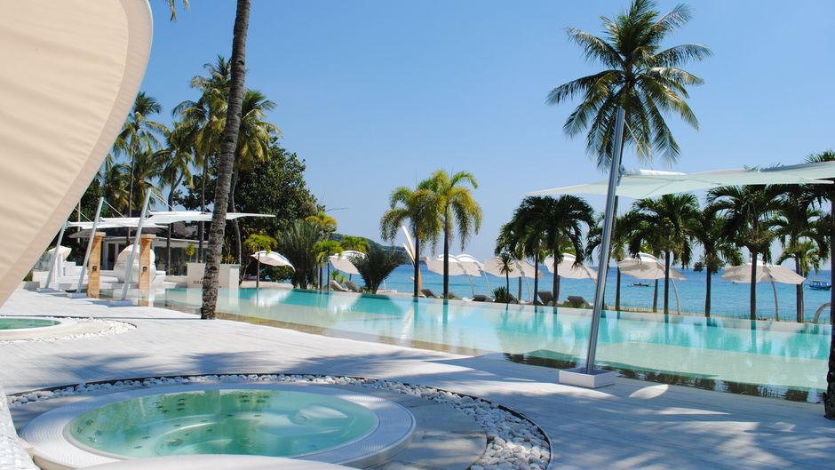 7 Secrets Resort and Retreat Pool