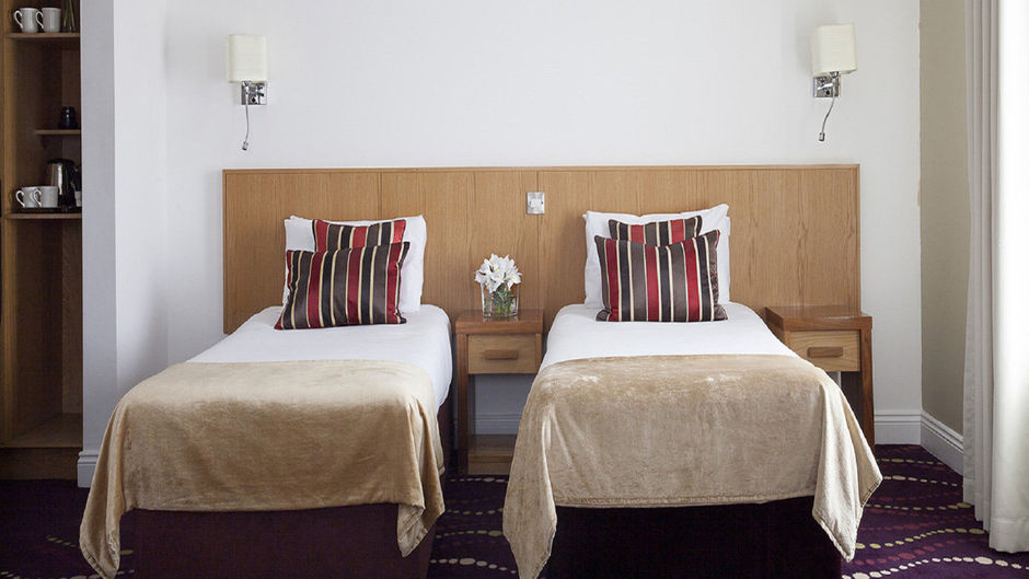 Arlington Hotel O'Connell Bridge Room