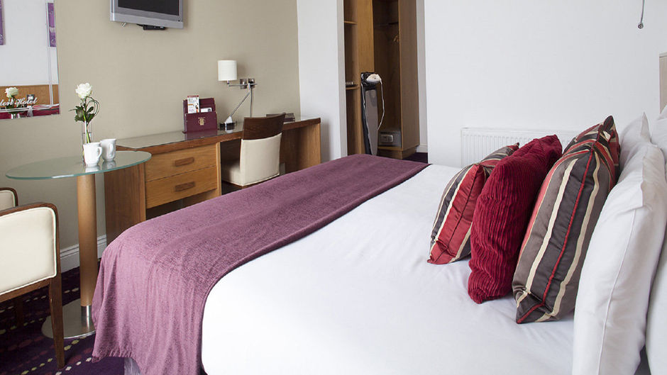 Arlington Hotel O'Connell Bridge Room