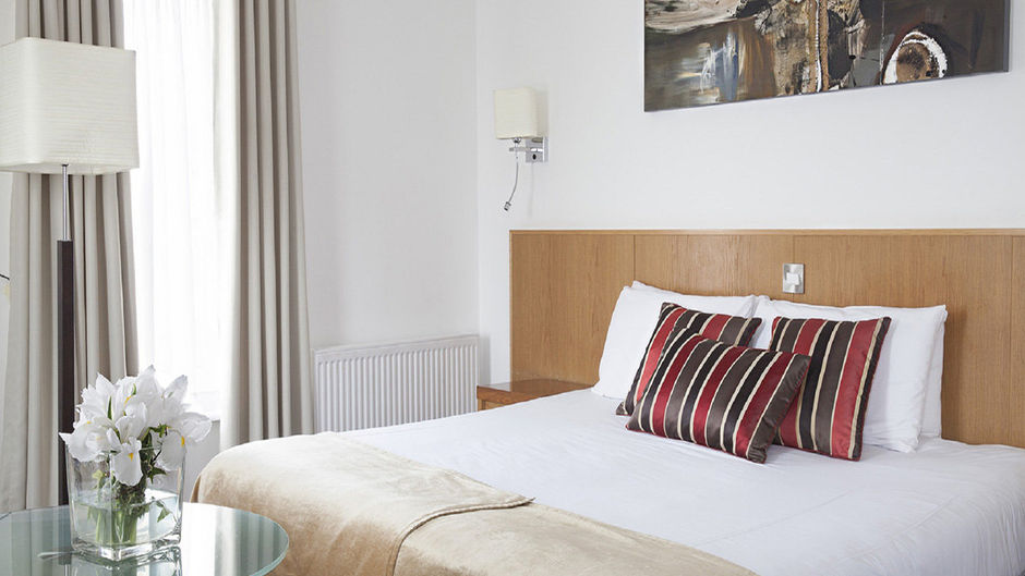 Arlington Hotel O'Connell Bridge Room