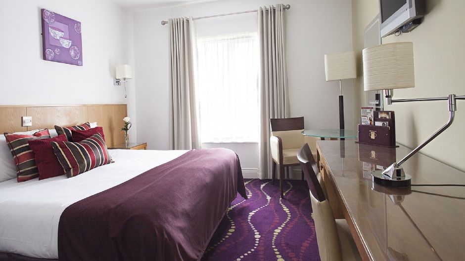 Arlington Hotel O'Connell Bridge Room