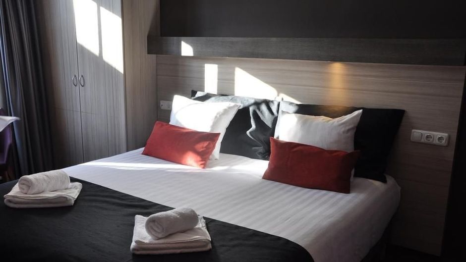 City Hotel Amsterdam Hotel Room