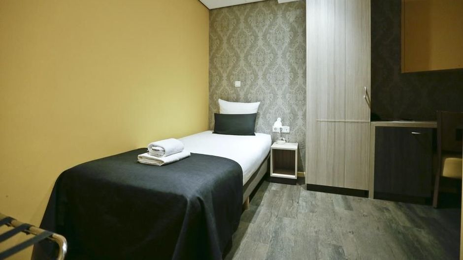 City Hotel Amsterdam Hotel Room