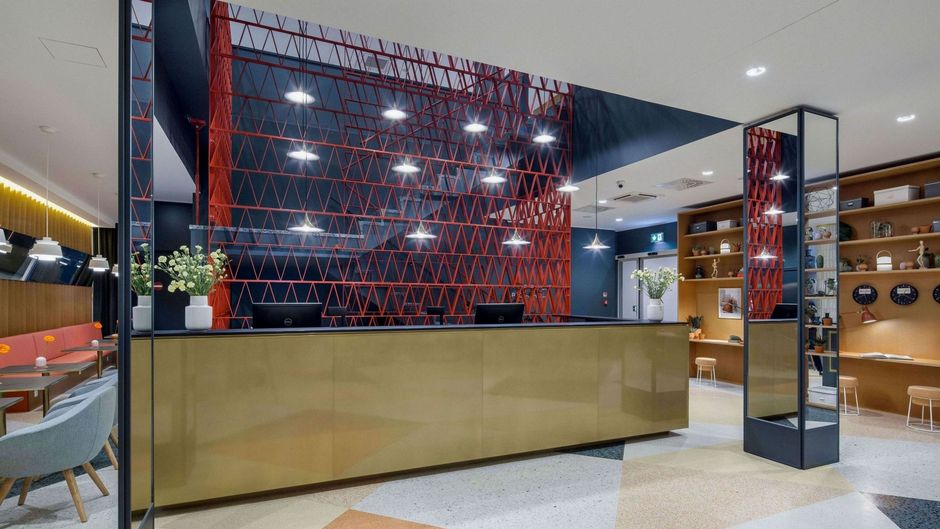 Hotel Altus Lobby